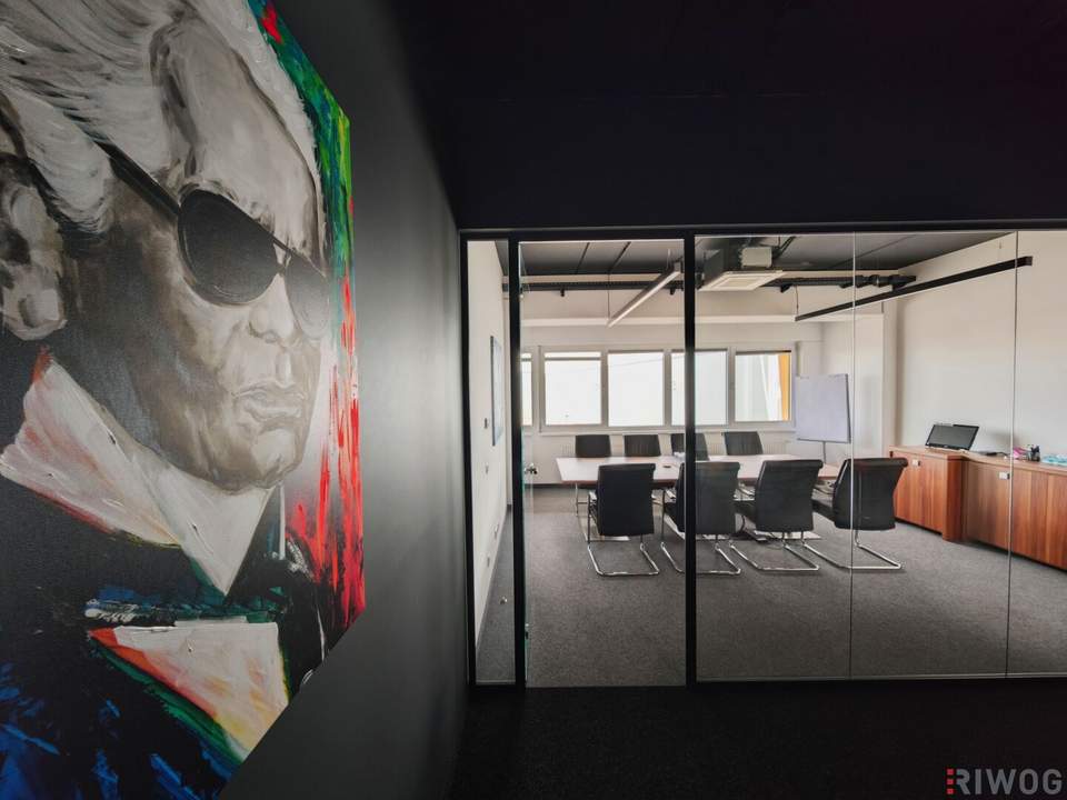 Möbliert & sofort bezugsbereit | 439m² Büro am innovativem Betriebsstandort | Produktions- und Lagerflächen optional verfügbar