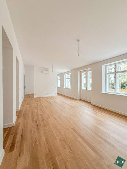 Hofseitiges Büro Nähe Pilgramgasse