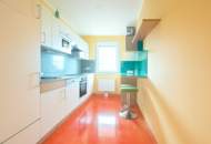 Gepflegte Familienwohnung mit Südloggia direkt bei U 1 Altes Landgut