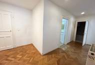 Großzügiger Altbau im Herzen der Stadt!