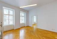Altbau am Karlsplatz – geeignet als Wohnung oder Praxis