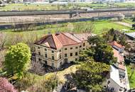 Schloss Thürnlhof bestandsfrei mit jahrhundertealter Geschichte und Entwicklungspotential Verkauf aus Privatbesitz