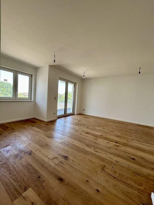 Erstbezug in Mannswörth: Moderne 2-Zimmer Wohnung mit Balkon