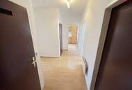 2-Zimmer Wohnung mit Loggia, Lift und Parkplatz