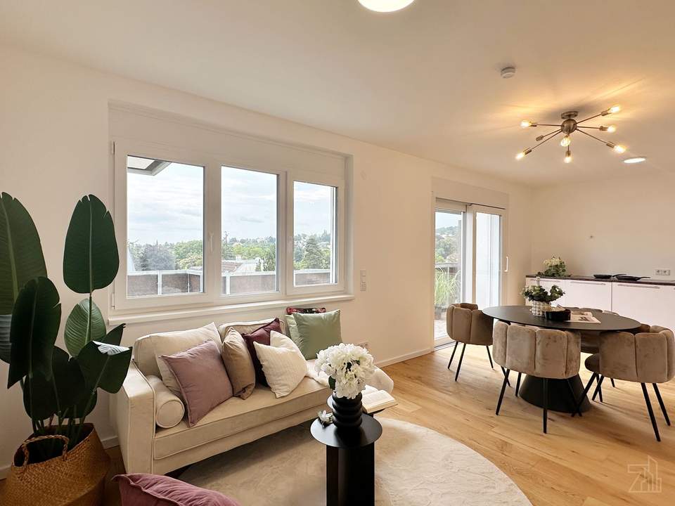 4 Zimmer Wohn(t)raum beim Schafberg| großzügige Freiflächen | sofort bezugsbereit