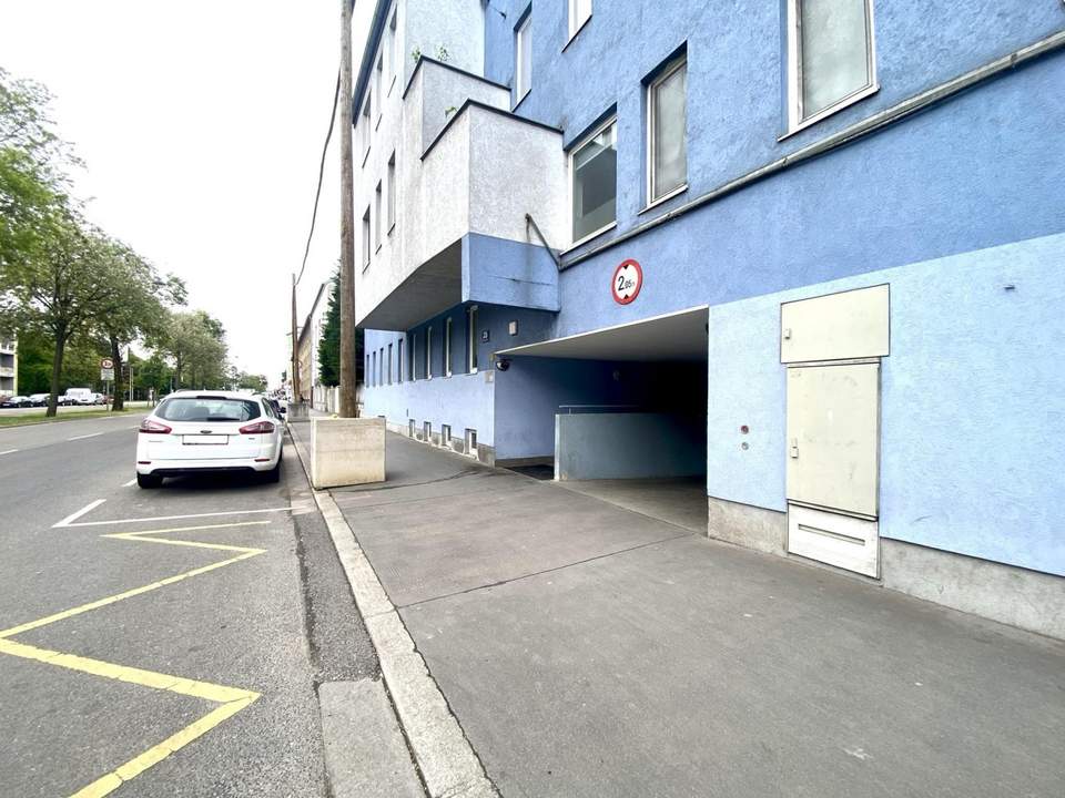 "Keine Parkplatzsuche mehr – dein Auto wird es dir danken!"