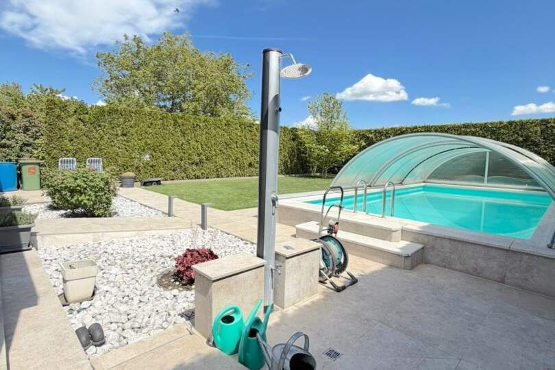 Bungalow mit Swimmingpool, großem Garten &amp; Ausbaupotenzial in 1220 Wien, Haus-kauf, 639.000,€, 1220 Wien 22., Donaustadt