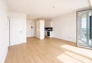 DC2 Tower: Erstbezug 33. Etage: Skyline & Wasser – Exklusive 2-Zimmer mit Freifläche