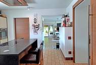 Großzügiges Einfamilienhaus mit modernem Komfort, Gartenidylle und nachhaltiger Energieversorgung