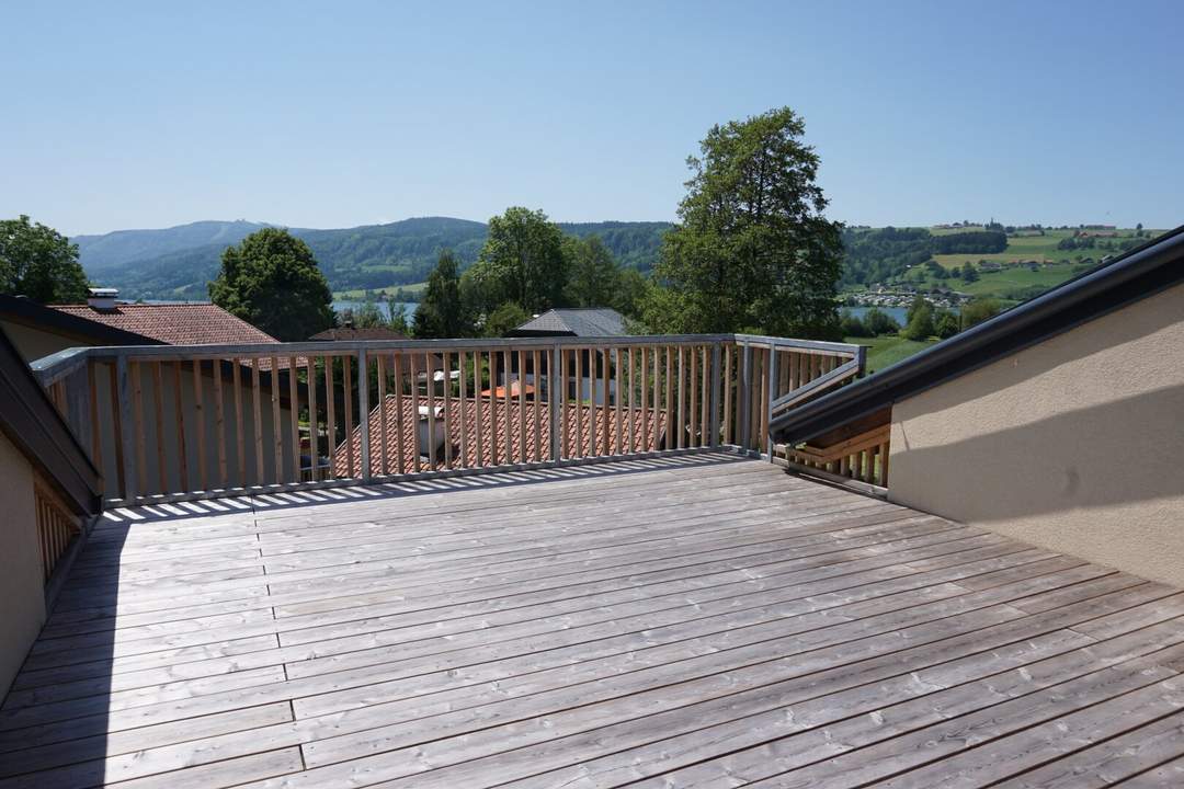 AM IRRSEE - Neuwertige 3 Zimmer Wohnung zu vermieten - (Nahe Strandbad Laiter am Irrsee) inkl. großer Dachterrasse mit Seeblick