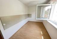 2-Zimmer Wohnung mit Loggia, Lift und Parkplatz