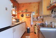 Großzügiges Einfamilienhaus mit Garten, Balkon und Garagen in 8230 Staudach – sanierungsbedürftig!