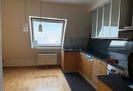 Großzügige Dachgeschoßwohnung mit ruhiger Südterrasse und Klimaanlage