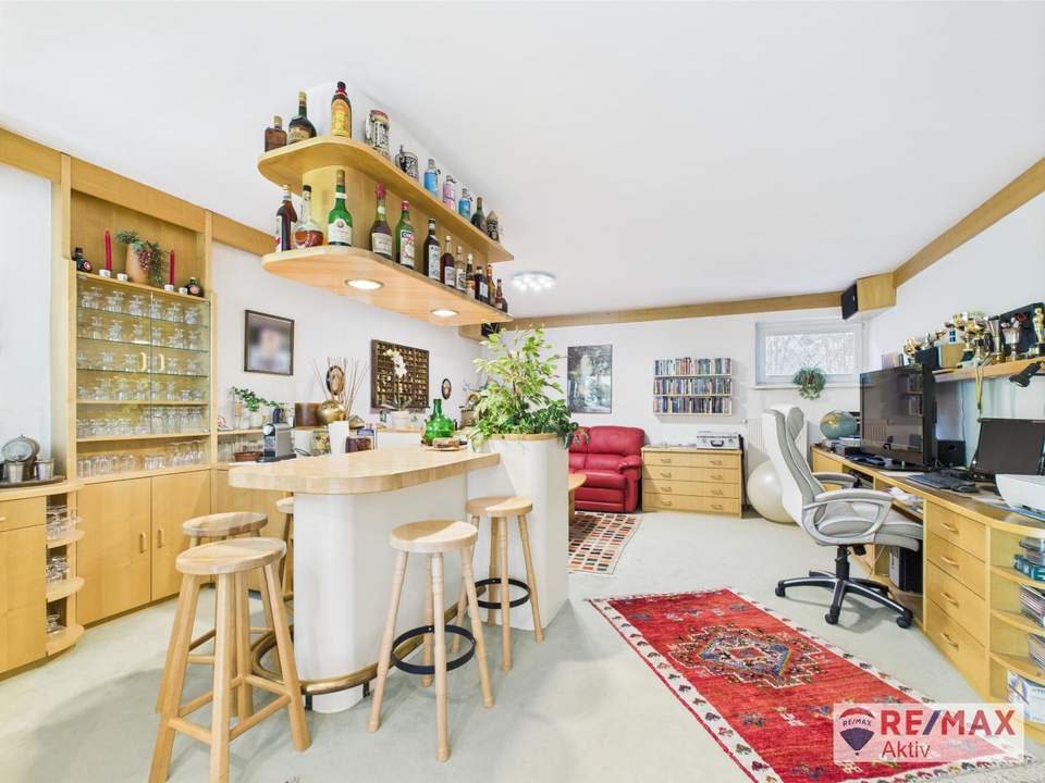 Exklusive 6-Zimmer-Maisonette mit Balkon, Terrasse &amp; Spa