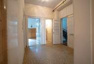 Sanierungsbedürftige 2-Zimmer-Wohnung in Saggen mit Entwicklungspotenzial