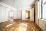 Sanierungsbedürftiger Altbau mit Potenzial: 74 m² in ruhiger Innenhoflage zur freien Gestaltung