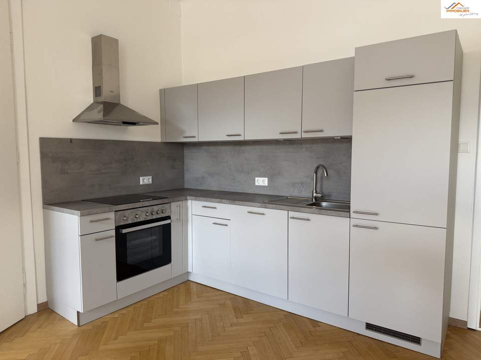 Großzügige 3-Zimmer-Altbauwohnung im Zentrum von Neunkirchen