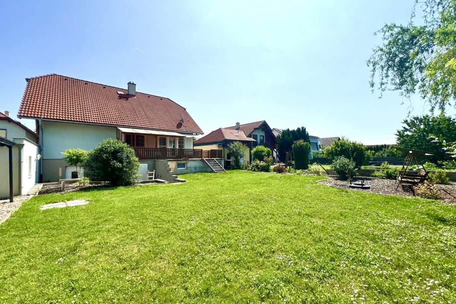 WOHLFÜHLOASE IM GRÜNEN I Haus mit Ausbaupotenzial I großzügige Terrasse I 4-Autostellplätze I Garage &amp; Carport I Fußbodenheizung I Tischler Einbauküche I absolute Ruhelage, Haus-kauf, 419.000,€, 2000 Korneuburg