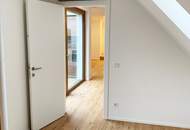 Mitten in der Stadt / zum Innenhof ausgerichtet / 2 Zimmer / Balkon!