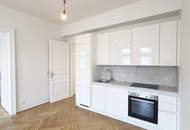 Erstbezug nach Sanierung - Moderne 2 Zimmer Wohnung im Altbau