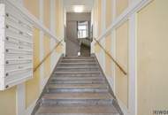 7-Zimmer Altbau mit 3m Raumhöhe - ganzes Stockwerk