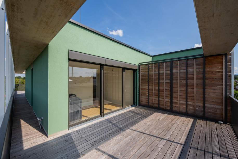 EXKLUSIVE PENTHOUSE-WOHNUNG – 63 m² DACHTERRASSE – SOFORT VERFÜGBAR! Luxuriöses Penthouse inkl. Tischler-Küche, zwei Dachterrassen und TG-Stellplatz!, Wohnung-kauf, 239.000,€, 4540 Steyr-Land