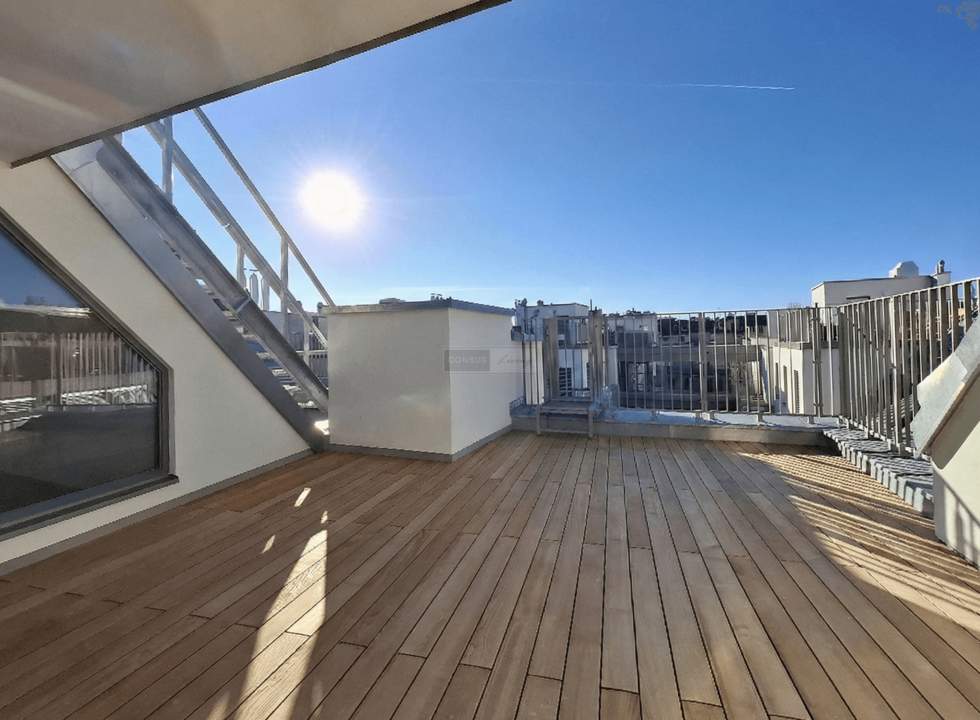 Exklusive Galerie-Maisonette mit 2 Terrassen beim Rochusmarkt - VIDEO verfügbar !