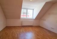 KETTENBRÜCKENGASSE, U4-Nähe, 62 m2 Dachgeschoß, 2 Zimmer, Küche, Wannenbad, Parketten, Naschmarkt-Nähe