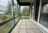 GERÄUMIG, RUHIG, MIT LOGGIA UND GARAGE!