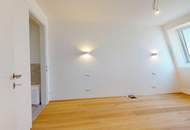 ERSTBEZUG | Traumhafte 2-Zimmer DG-Wohnung mit Loggia & Terrasse in den ruhigen Innenhof