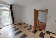 Sanierungsbedürftige Gartenwohnung in charaktervollen Altbau