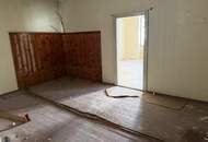 Großzügige Altbauwohnung mit 86 m² Terrasse am Hauptplatz von Tulln – Wohnen und Arbeiten