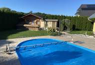 Großzügiges Einfamilienhaus mit Pool, Garten und Carport in Seewalchen