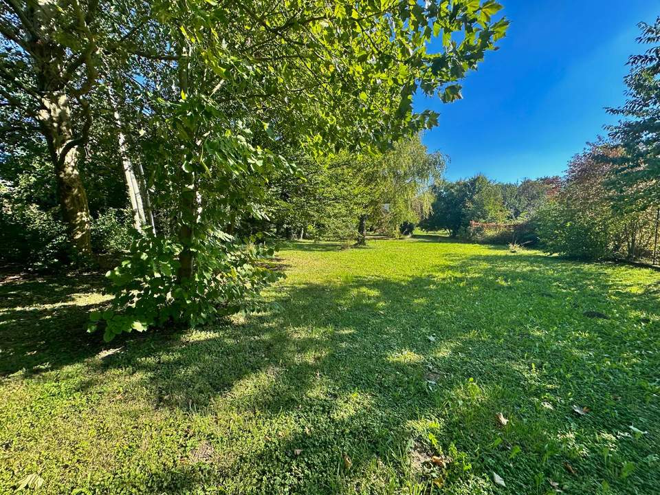 Attraktives Baugrundstück mit Zukunftspotenzial - ohne Bauzwang!