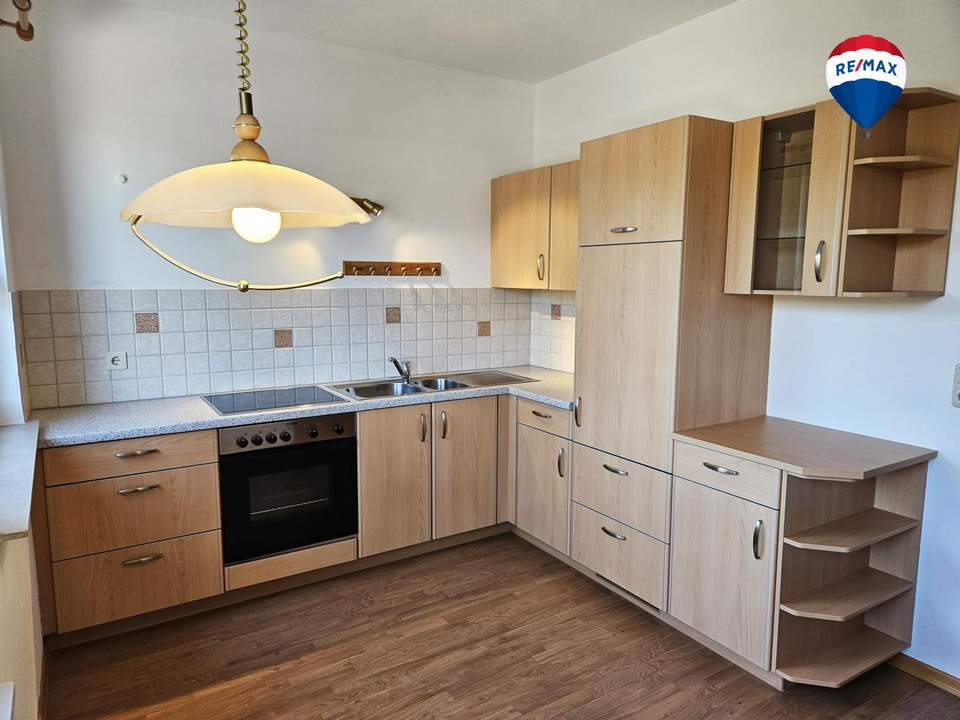 Charmante 2-Zimmer-Wohnung mit Loggia und Ausblick ins Grüne