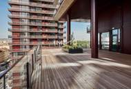 Geräumiges Apartment mit Weitblick und viele Annehmlichkeiten (Concierge, Pool, usw.)