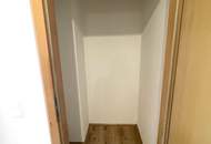 Top sanierte &amp; neuwertige 2-Zimmer-Wohnung mit Loggia und Aufzug in Linz / Spallerhof / Hornikweg!