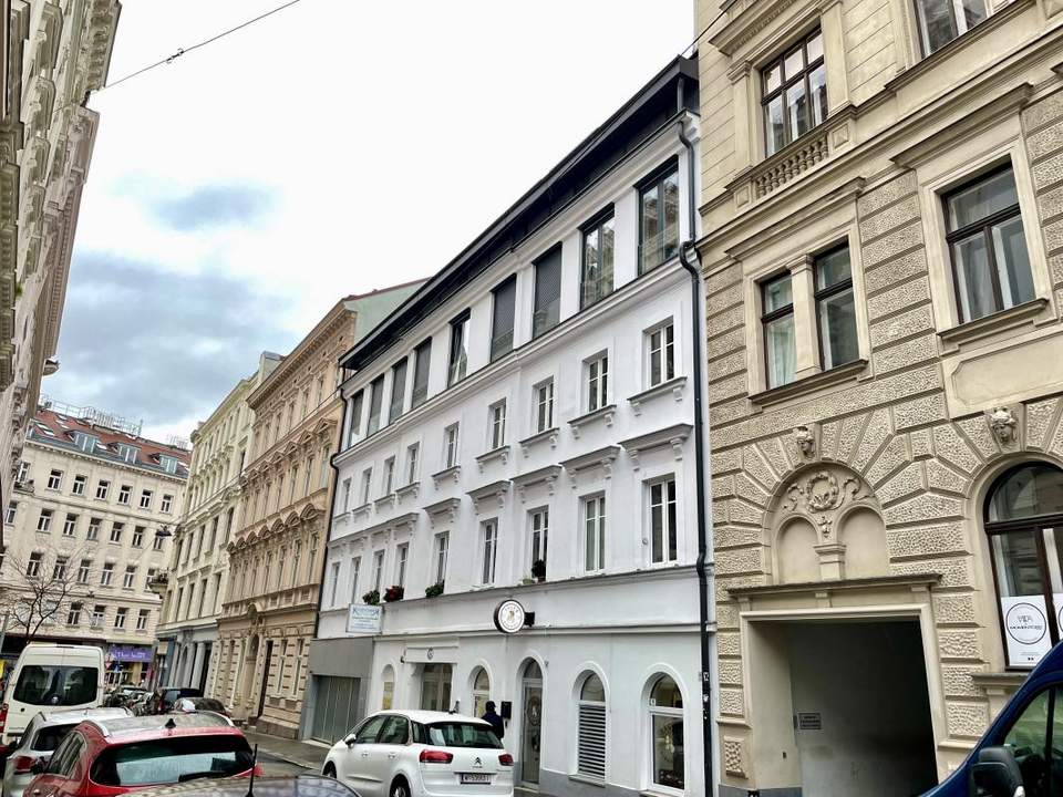 Unbefristet vermietet / gute Aufteilung / attraktives Haus
