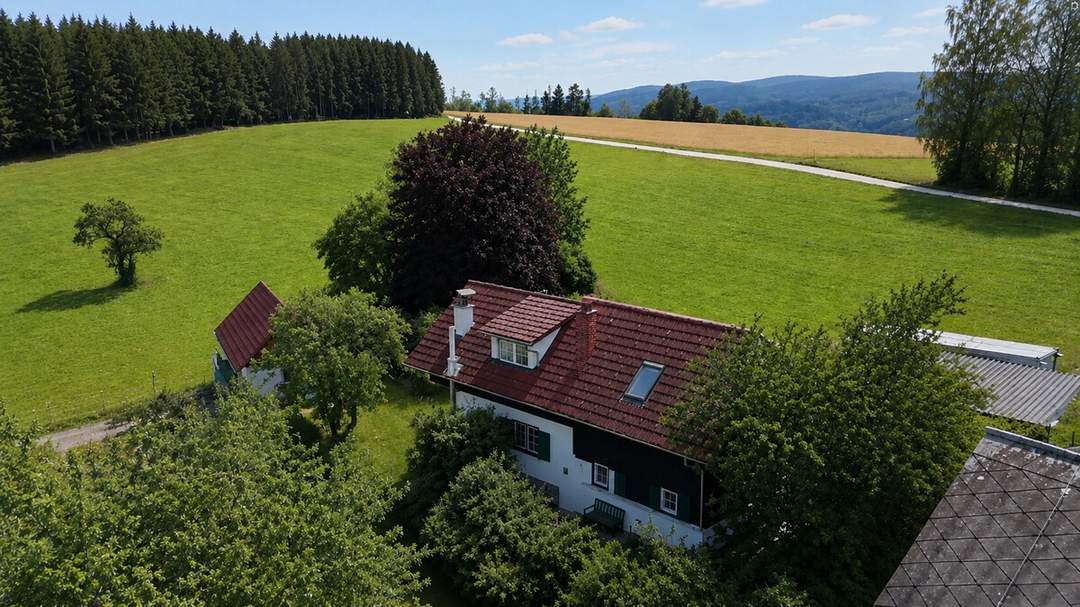 Charaktervolles Landhaus in idyllischer Ruhelage!