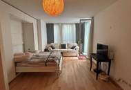 Helle Einraumwohnung mit Gartein Ruhelage - nächst Mariahilfer Straße!