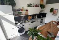 Zentrale Lage: 2-Zimmerwohnung mit Balkon beim Schillerplatz!