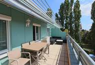 Einzigartige DG-Wohnung mit 2 Terrassen und Wintergarten in Ruhelage