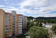 Sonnige 4-Zimmer-Eigentumswohnung mit Balkon in Wetzelsdorf!