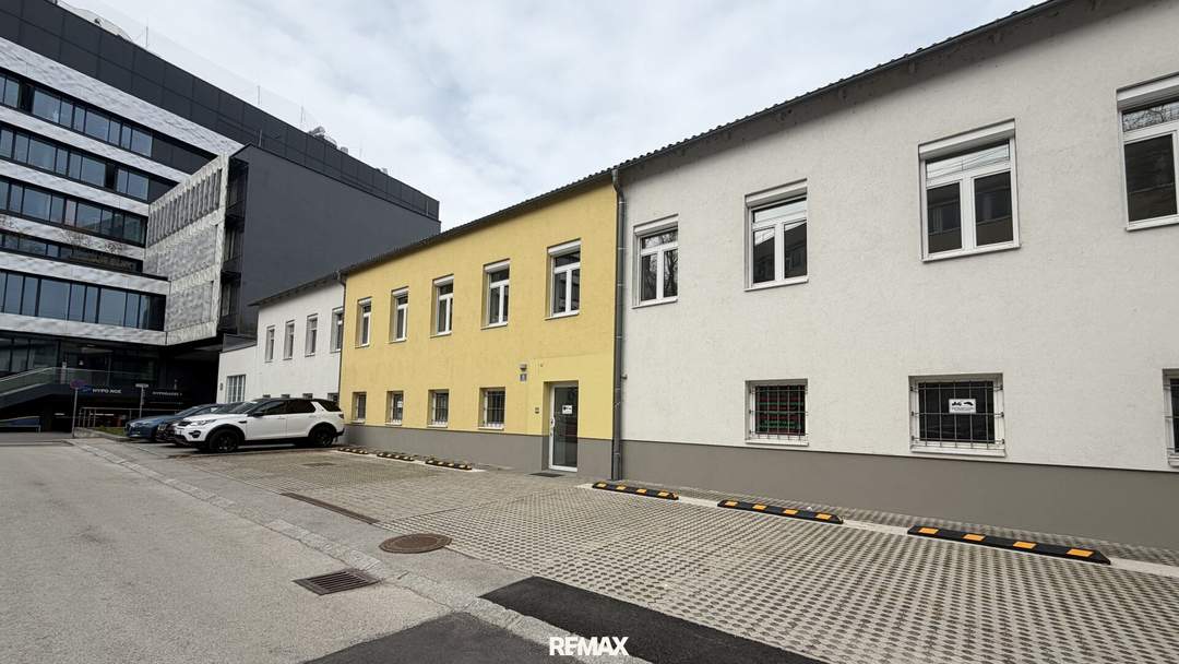 Top-Bürogebäude in St. Pölten: 4 Büros &amp; Besprechungsraum nahe Regierungsviertel
