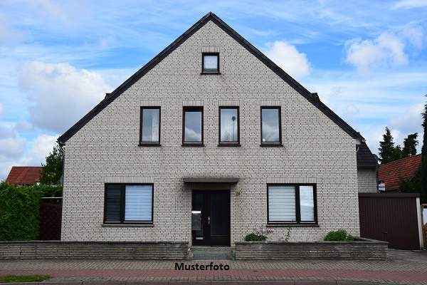 Großzügiges 2-Familienhaus mit 260 m² Wohnfläche, Terrassen & Sauna