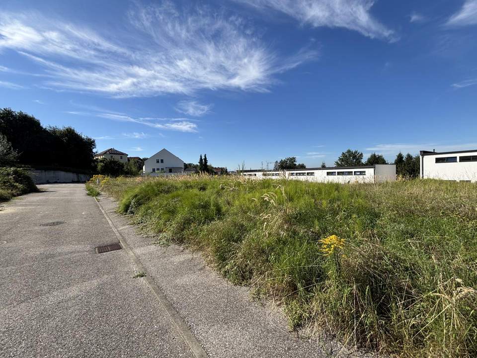 Kleinere und mittlere Bauparzellen ohne Bauverpflichtung!
