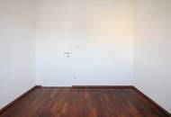 WUNDERSCHÖNE 4-ZIMMER-WOHNUNG MIT SONNIGER LOGGIA