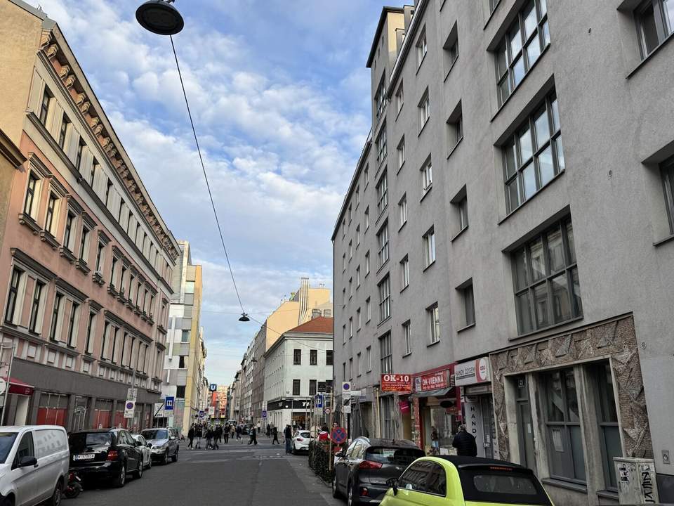 IN 10 MINUTEN IN STEPHANSPLATZ - SANIERTE NEUBAUWOHNUNG IN TOPLAGE