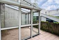 Charmantes Altbaubüro mit Wintergarten und Terrasse! Mietdauer unbefristet!