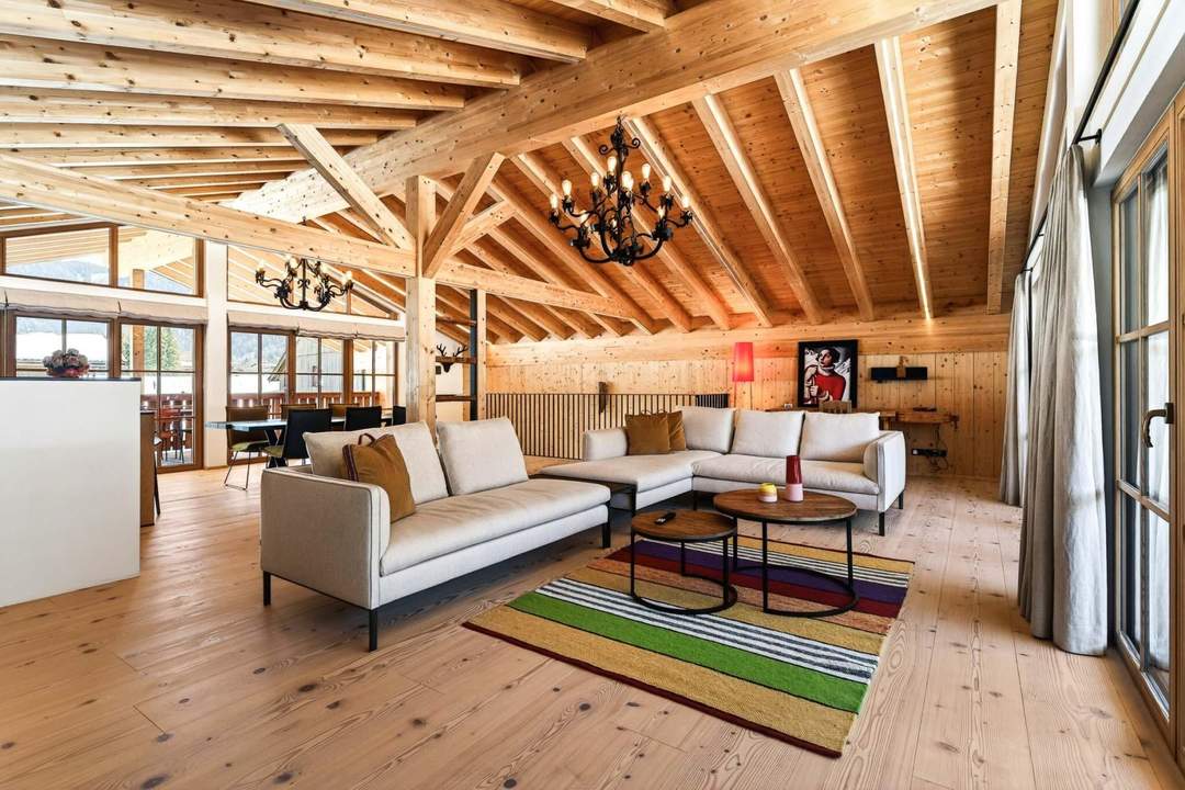 Chalet in Bestlage von St. Ulrich - Erstbezug